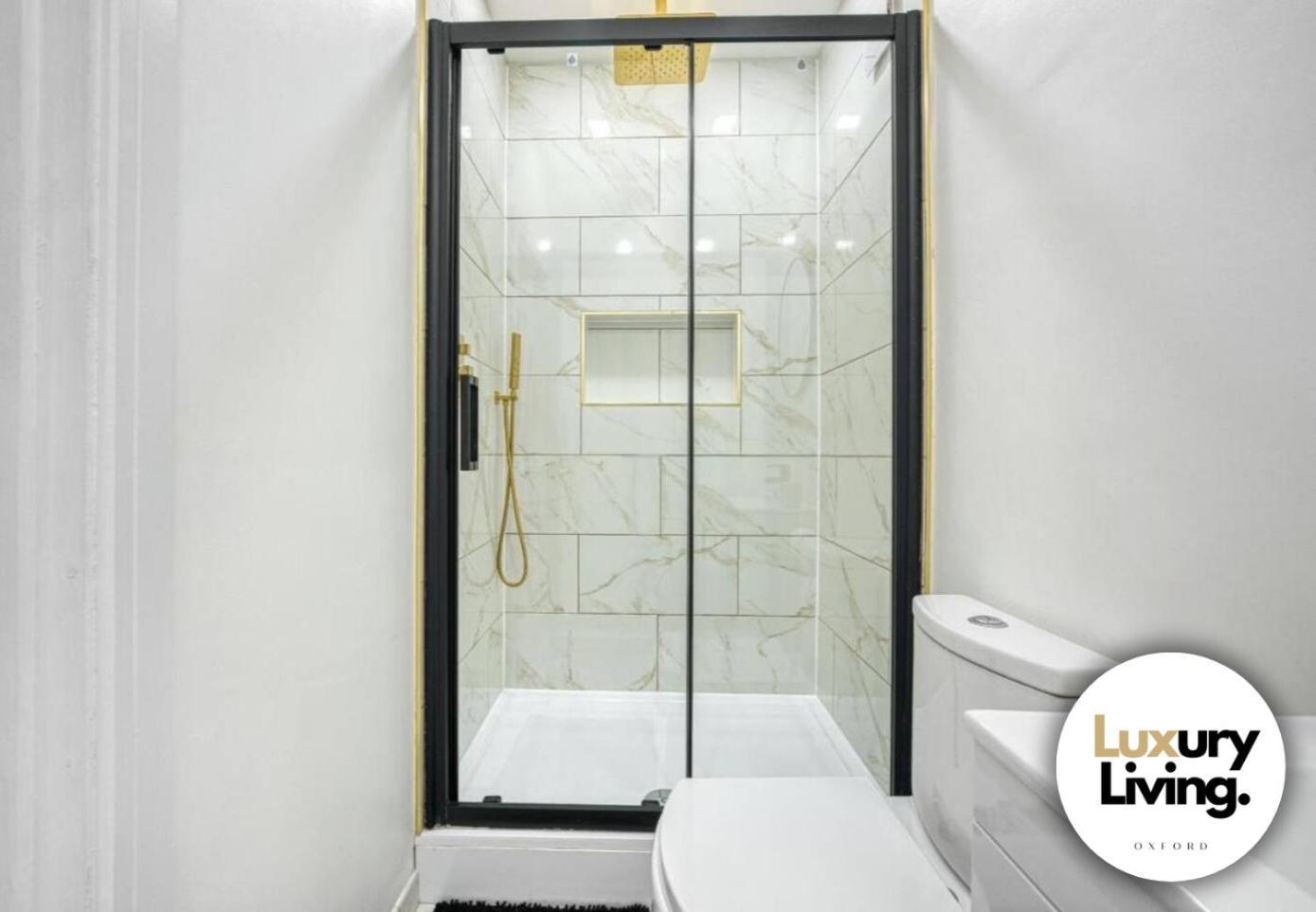 Entire Unit Hosted By Lux Living Apartamento *